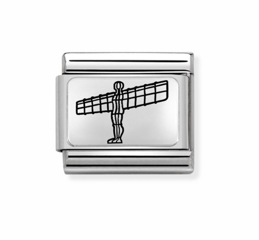 330111/04 Classic Silvershine Angel of the North